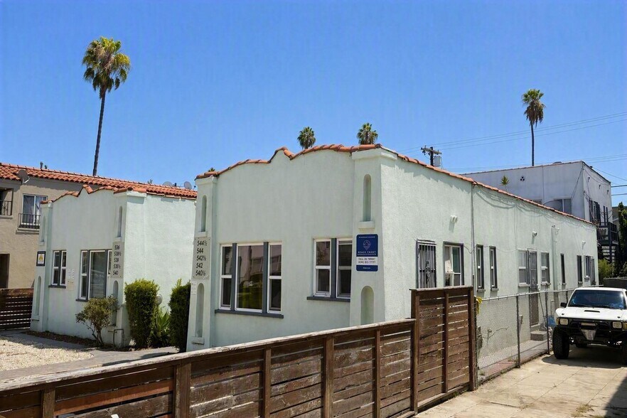 More Photos Of 536 W 48th St, Los Angeles Apartments For Sale