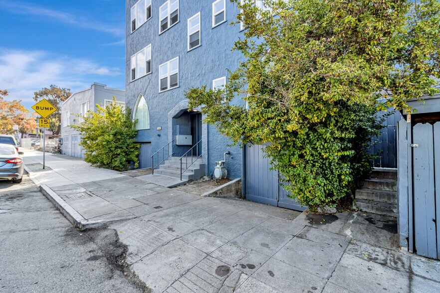 More Photos Of 1360 Berkeley Way, Berkeley Apartments For Sale