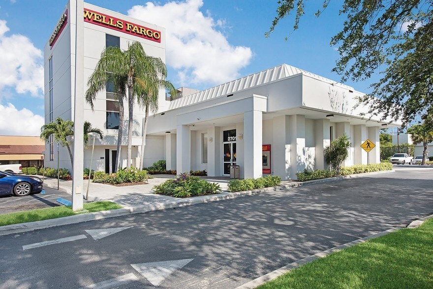 More Photos Of 2701 W Okeechobee Blvd, West Palm Beach Office For Sale