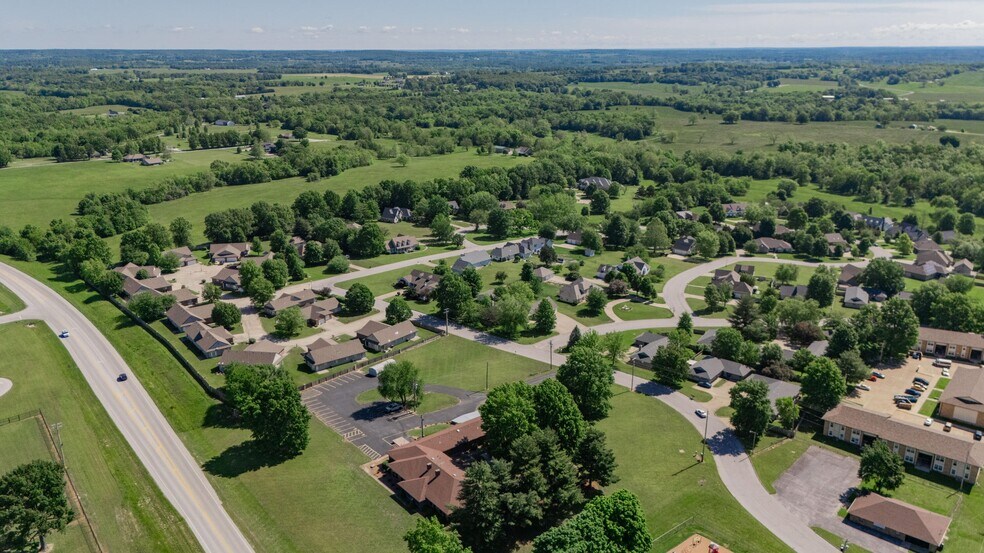 More Photos Of 807 N Briarwood Dr, Bolivar Assisted Living For Sale