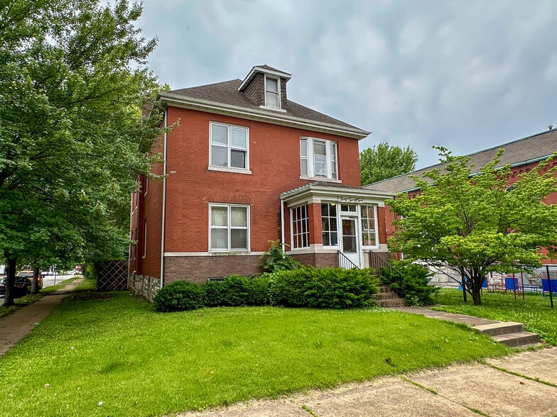 More Photos Of 3201 Itaska St, Saint Louis Specialty For Sale