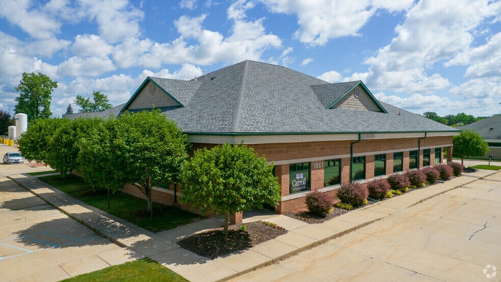 More Photos Of 1869 E Maple Rd, Troy Medical For Lease