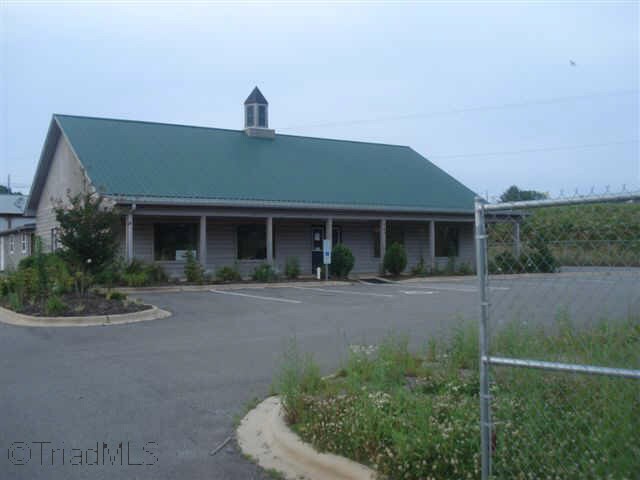 More Photos Of 105 Lola Ln, Pilot Mountain Light Distribution For Lease