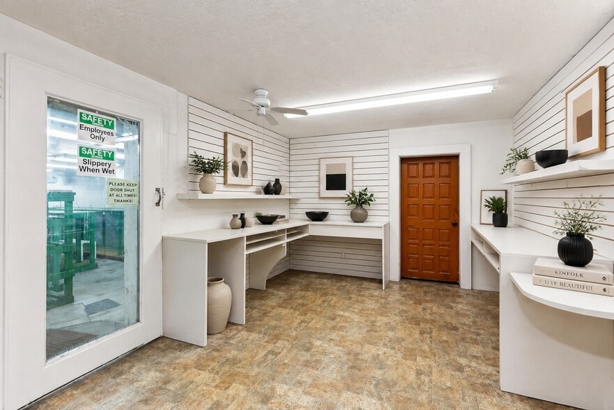 More Photos Of 5034 N Nebraska Ave, Tampa Freestanding For Sale