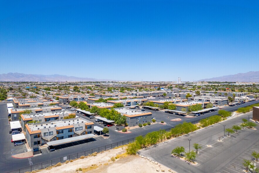 More Photos Of 2125 N Las Vegas Blvd, North Las Vegas Apartments For Lease
