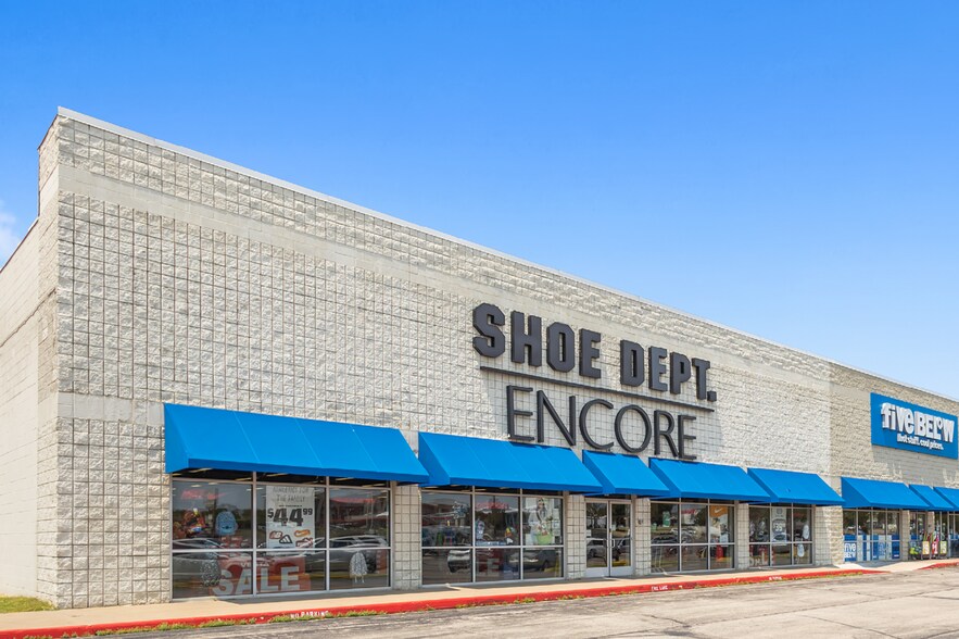 More Photos Of 2608-2620 N 14th St, Ponca City Storefront For Sale