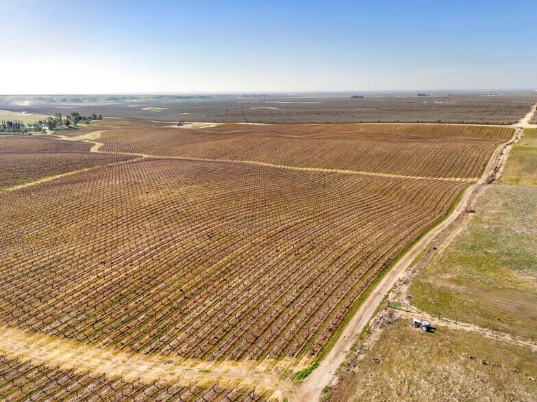 More Photos Of 16073 Highway 65, Bakersfield Winery Vineyard For Sale