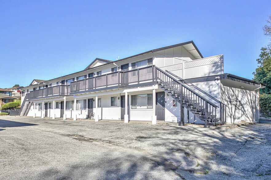 Primary Photo Of 290 Pennsylvania Dr, Watsonville Apartments For Sale