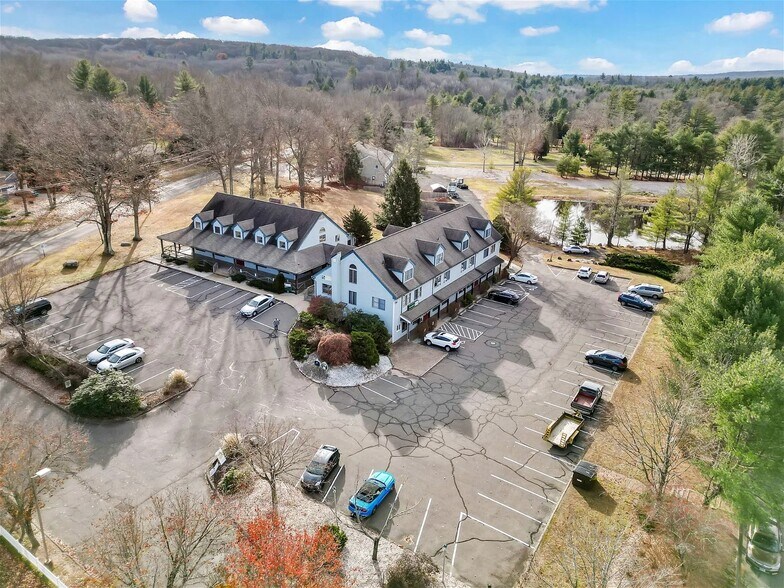 More Photos Of 12 Goose Ln, Tolland Office For Lease