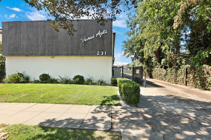 More Photos Of 231 N Alhambra Ave, Monterey Park Apartments For Sale