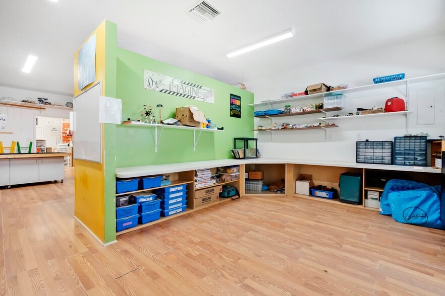 More Photos Of 123 W Rhode Island Ave, Orange City Storefront Retail Office For Sale