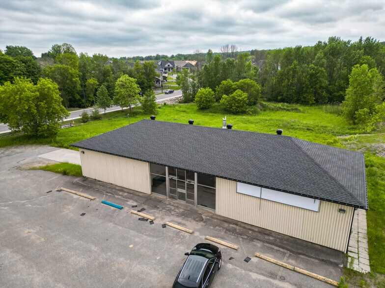 More Photos Of 77 Bedford St, Westport Freestanding For Sale