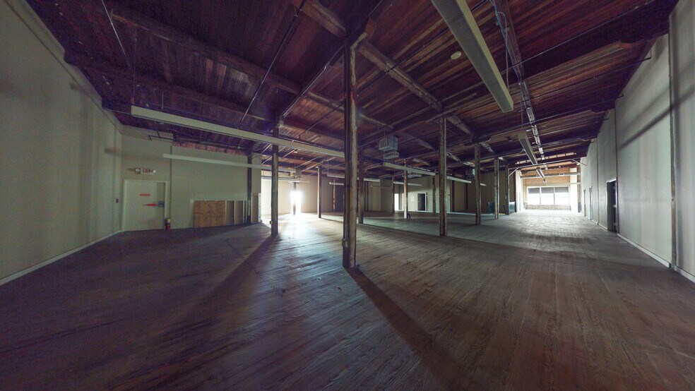 More Photos Of 3 Martin Luther King Jr Blvd, Savannah Restaurant For Sale