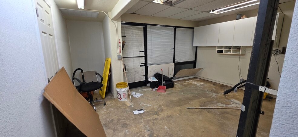 More Photos Of 1555 Yosemite Ave, San Francisco Warehouse For Lease