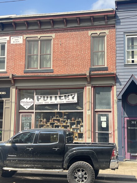 Primary Photo Of 309 E Main St, Carnegie Storefront Retail Residential For Lease