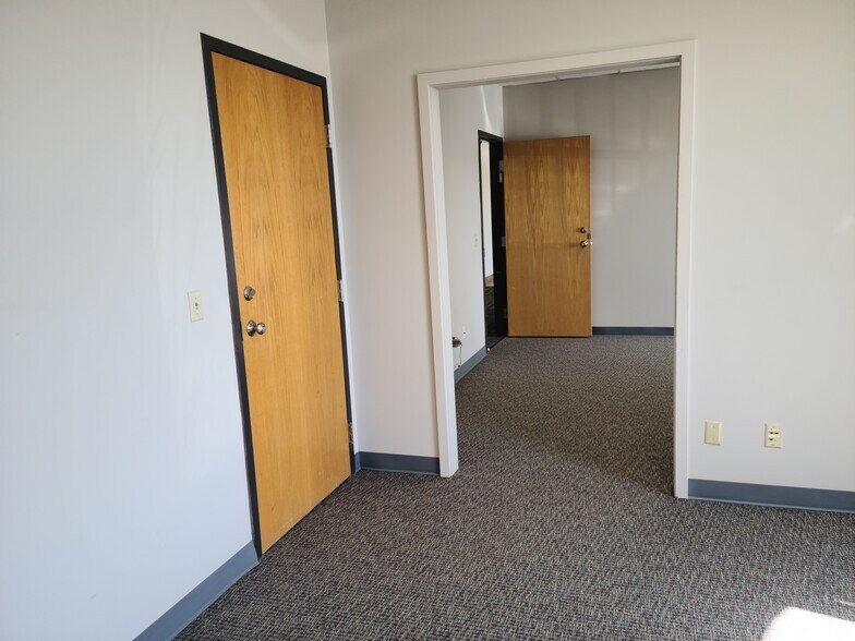 More Photos Of 1751 Alexander St, West Valley Coworking Space