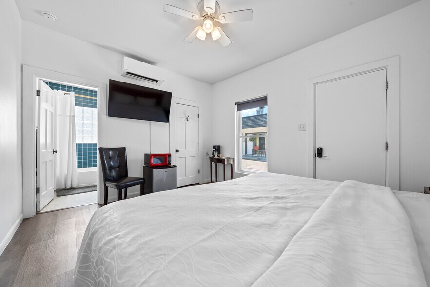 More Photos Of 741 Park Ave, Hot Springs Hotel For Sale