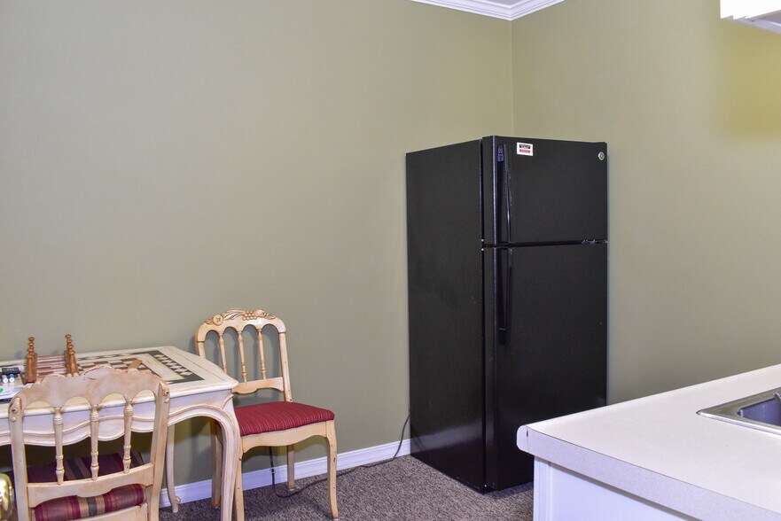 More Photos Of 1016 Court St, Medford Medical For Sale