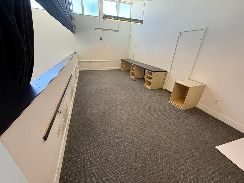 More Photos Of 2332 4th St, Berkeley Warehouse For Lease