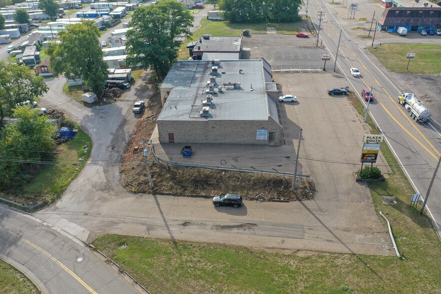 More Photos Of 2700-2728 Cleveland Ave SW, Canton General Retail For Sale