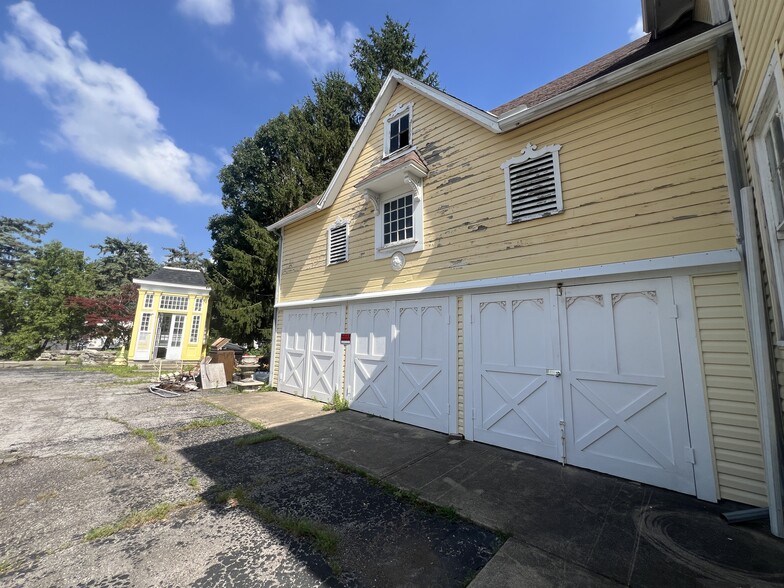 More Photos Of 364 E Church St, Marion Multifamily For Sale