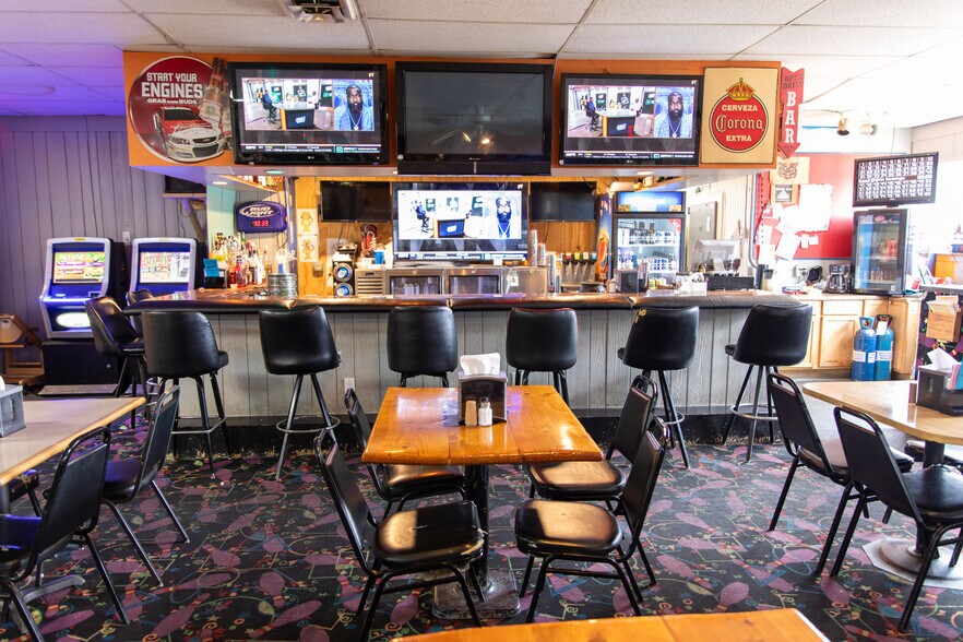 More Photos Of 141 W 7th St, North Bend Bowling Alley For Sale