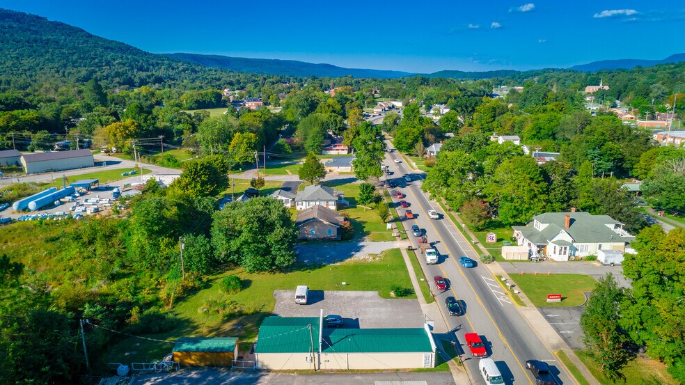 More Photos Of 15781 Rankin Ave, Dunlap Freestanding For Sale