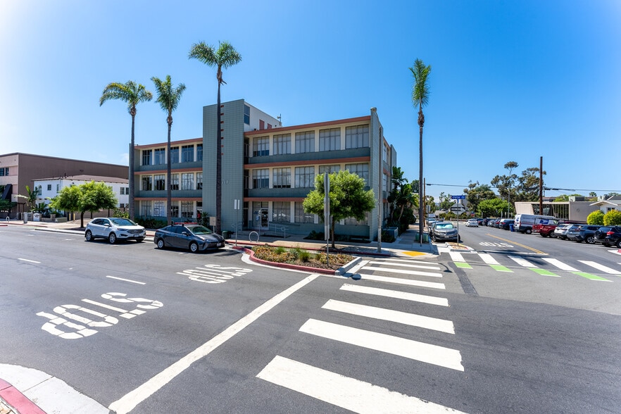 More Photos Of 2970 5th Ave, San Diego Medical For Lease