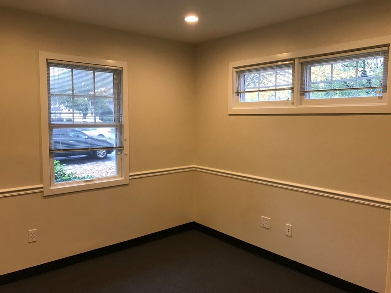 More Photos Of 166 East Ave, Norwalk Medical For Lease