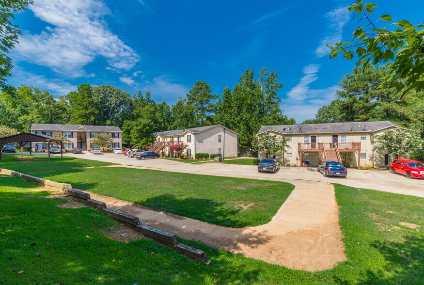 More Photos Of 8373 Thomas Rd, Jonesboro Apartments For Sale