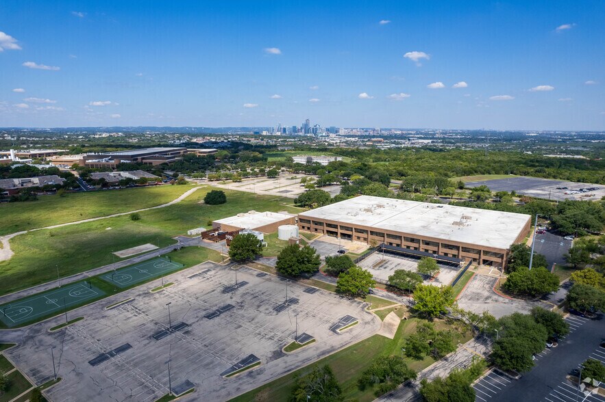 More Photos Of 5900 E Ben White Blvd, Austin Office For Lease