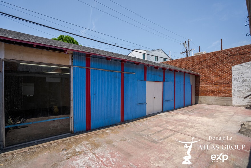 More Photos Of 115 N Western Ave, Los Angeles Storefront For Sale