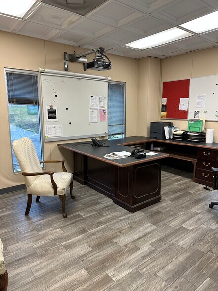 More Photos Of 100 Jeanette Barrett Industrial Blvd, Wetumpka Distribution For Lease