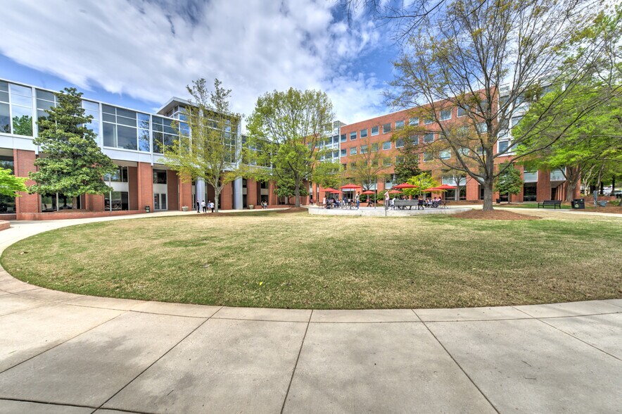 More Photos Of 940 Main Campus Dr, Raleigh Unknown For Lease