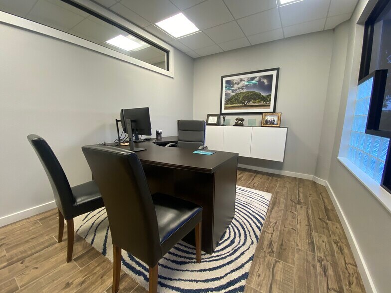 More Photos Of 1908-1932 Highland Oaks Blvd, Lutz Medical For Lease