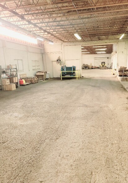 More Photos Of 5049 S 2700 W, Roy Warehouse For Lease