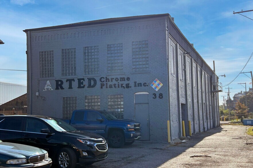 Primary Photo Of 38 Piquette St, Detroit Warehouse For Sale