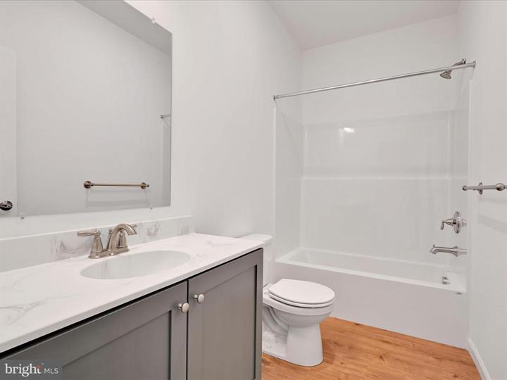 More Photos Of 336-338 Main St, Denver Storefront Retail Residential For Lease