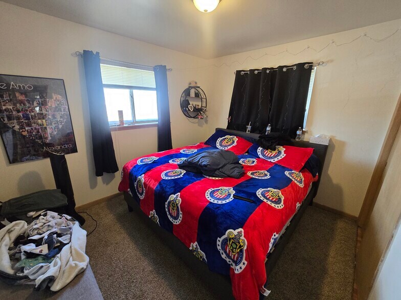 More Photos Of 8239 W Oklahoma Ave, Milwaukee Multifamily For Sale