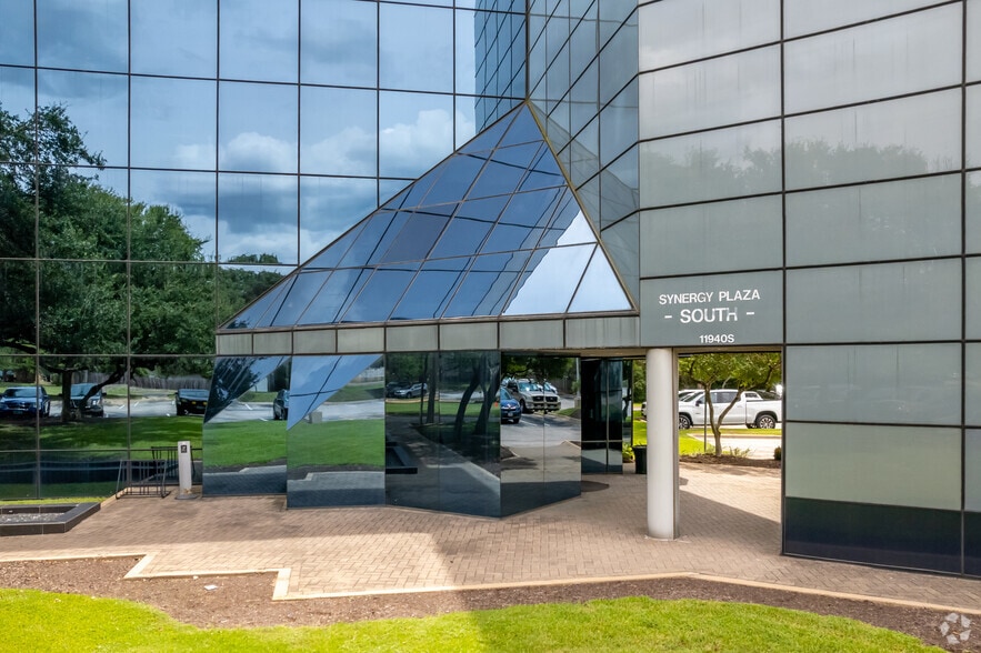 More Photos Of 11940 Jollyville Rd, Austin Unknown For Lease