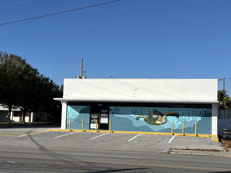 Primary Photo Of 3435 30th Ave N, Saint Petersburg Freestanding For Lease