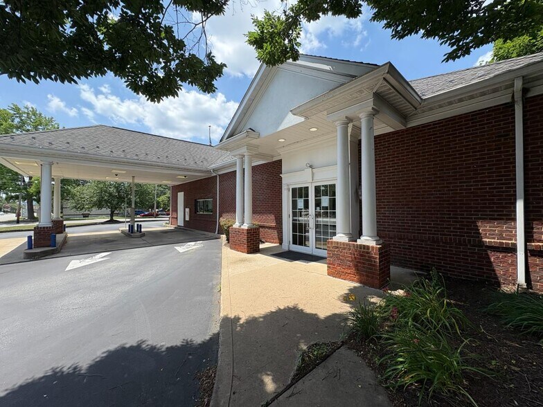 More Photos Of 998 3rd St, Beaver Office For Sale