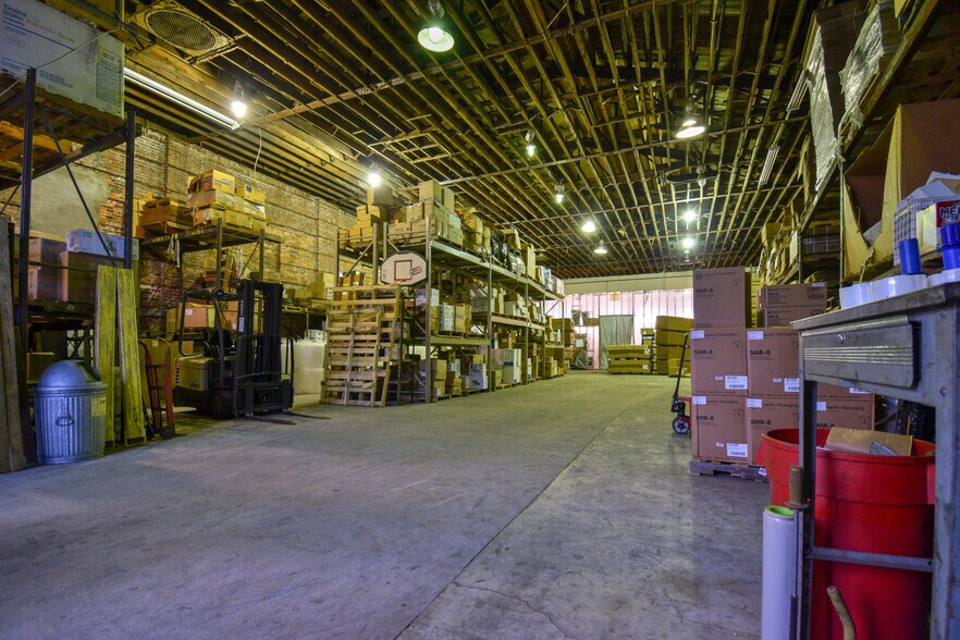 More Photos Of 101 E 10th St, Marcus Hook Light Distribution For Sale