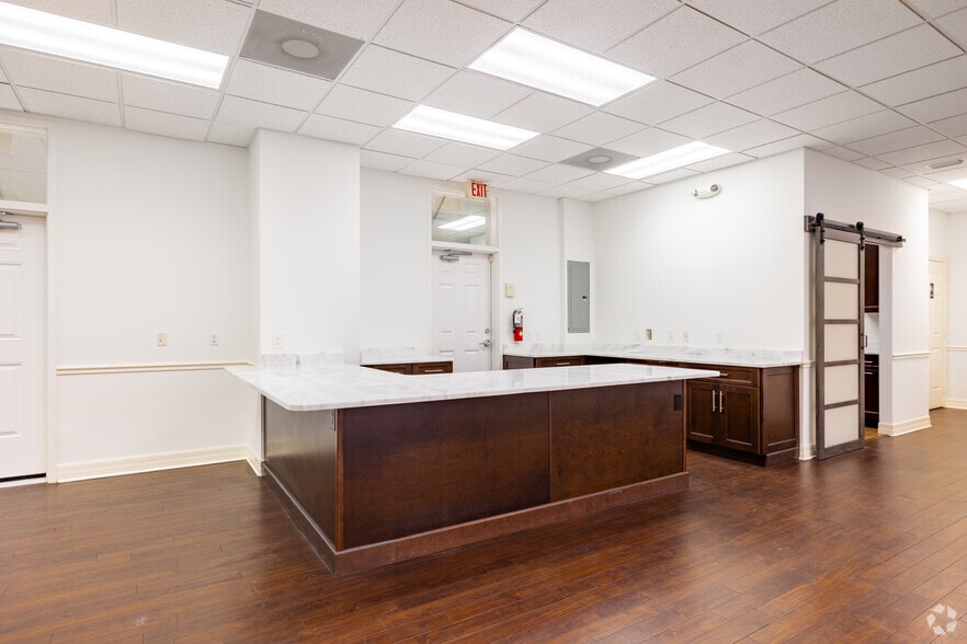 More Photos Of 8991 Daniels Center Dr, Fort Myers Medical For Sale