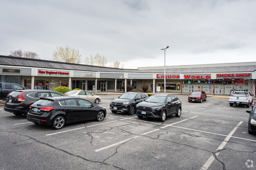 More Photos Of 1745 Main St, West Warwick General Retail For Lease