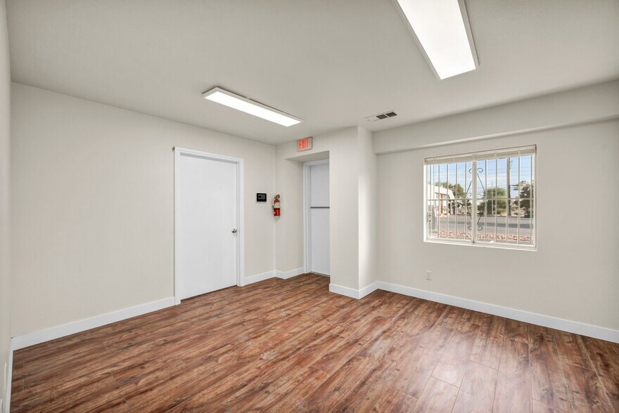 More Photos Of 4040 Arcata Way, North Las Vegas Light Manufacturing For Lease