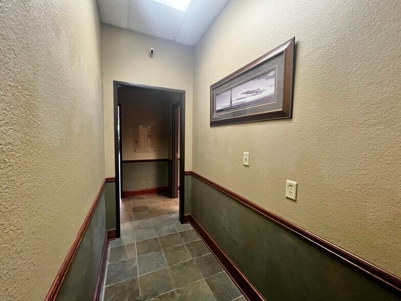 More Photos Of 661 W Central Texas Expy, Harker Heights Office For Lease