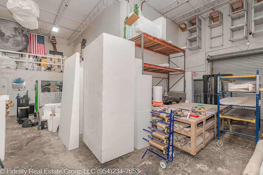 More Photos Of 3650 Coral Ridge Dr, Coral Springs Light Manufacturing For Sale