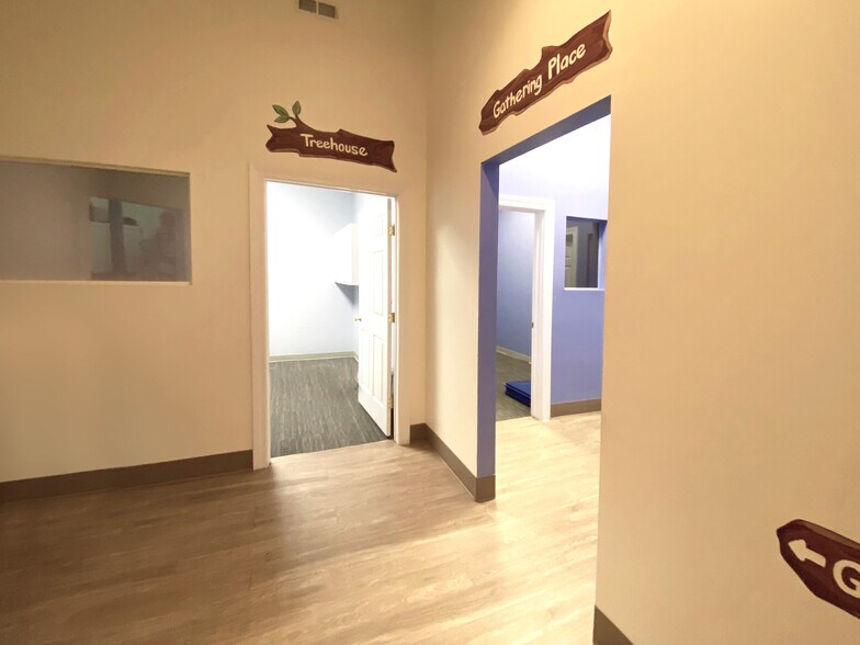 More Photos Of 4958 N Milwaukee Ave, Chicago Office Residential For Lease
