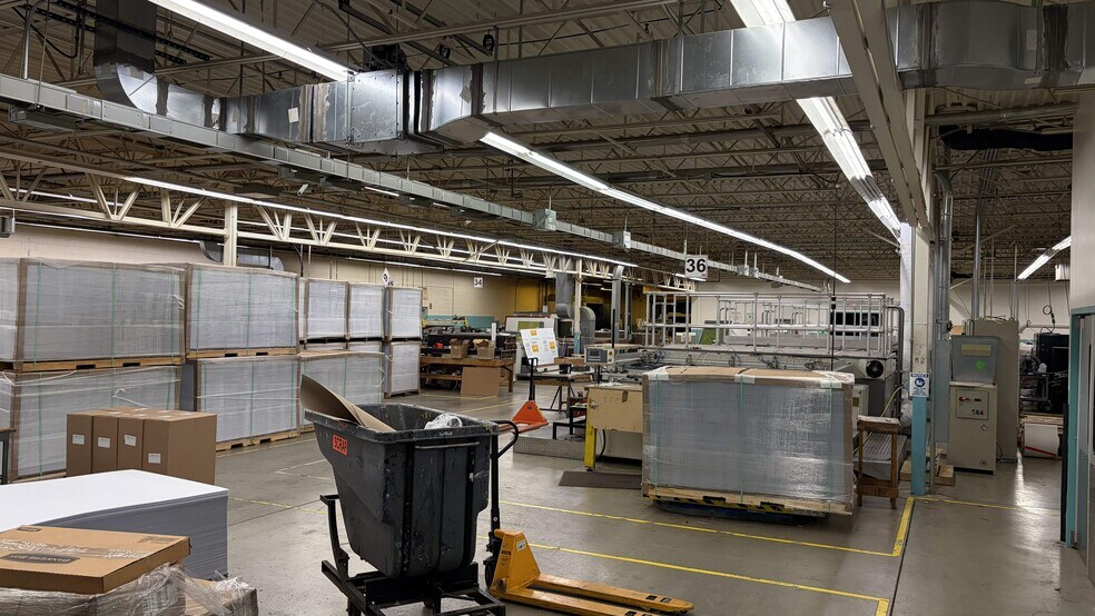 More Photos Of 2563 Technical Dr, Miamisburg Manufacturing For Sale